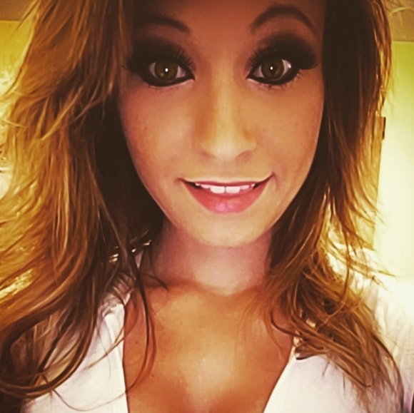 Meet your Posher, Brianna - Picture 1 of 1